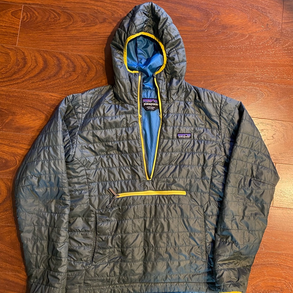 Patagonia Pull Over Light Weight Puffer